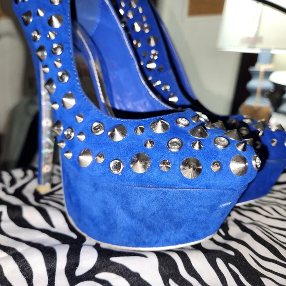 Y2k Mcbling Blue 💙✨️  rhinestone and silver studded platform high heels - Picture 8 of 8